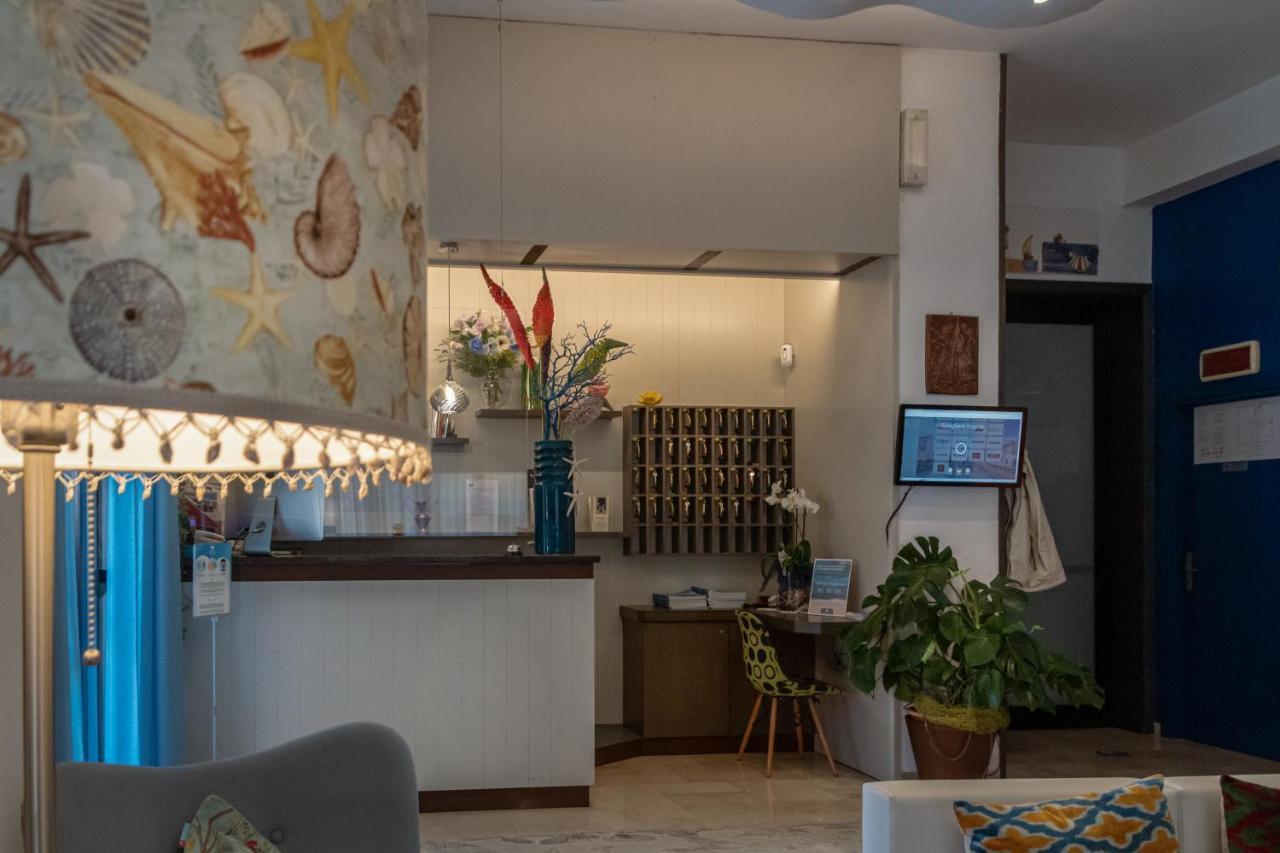 צ'סנטיקו Hotel Boston מראה חיצוני תמונה