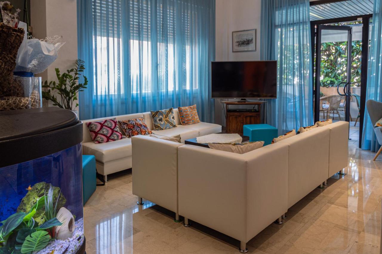 צ'סנטיקו Hotel Boston מראה חיצוני תמונה
