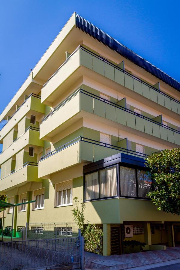 צ'סנטיקו Hotel Boston מראה חיצוני תמונה